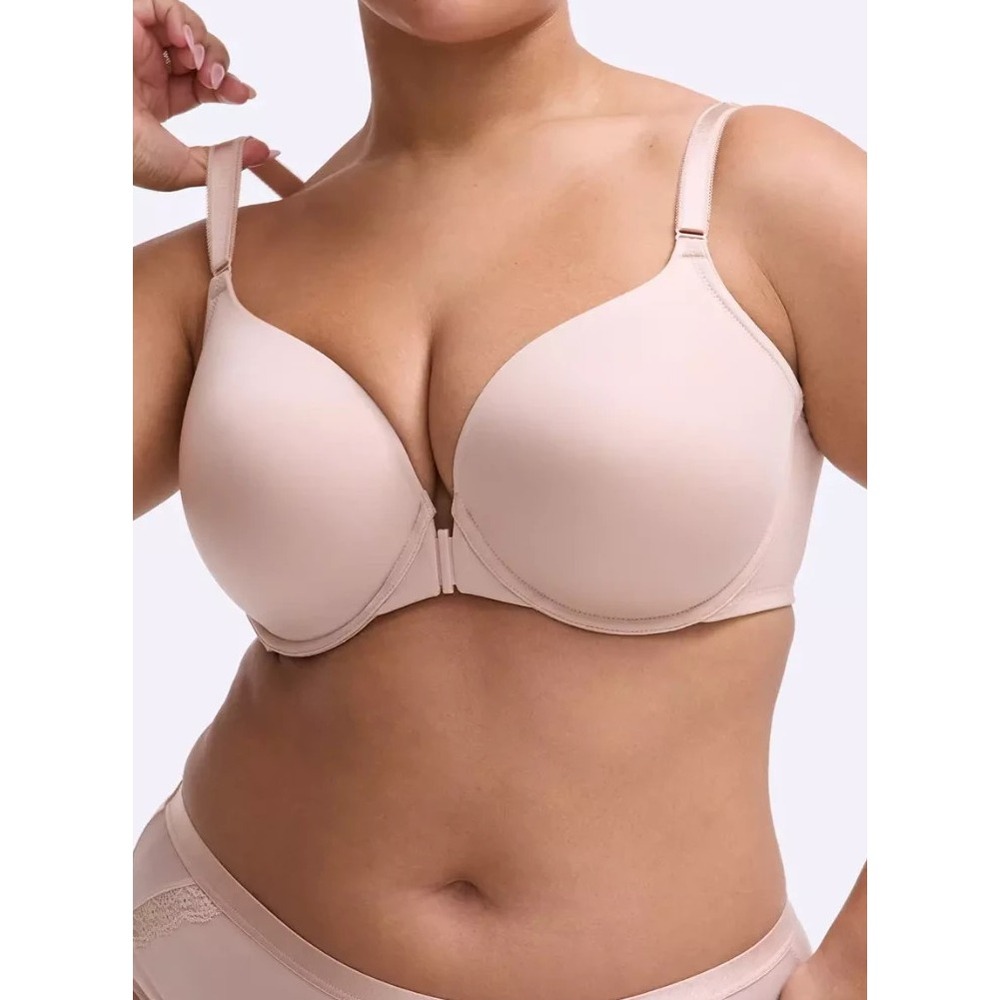Torrid Bra Perfect Coverage Ultimate Smoothing Front Close Lightly Lined